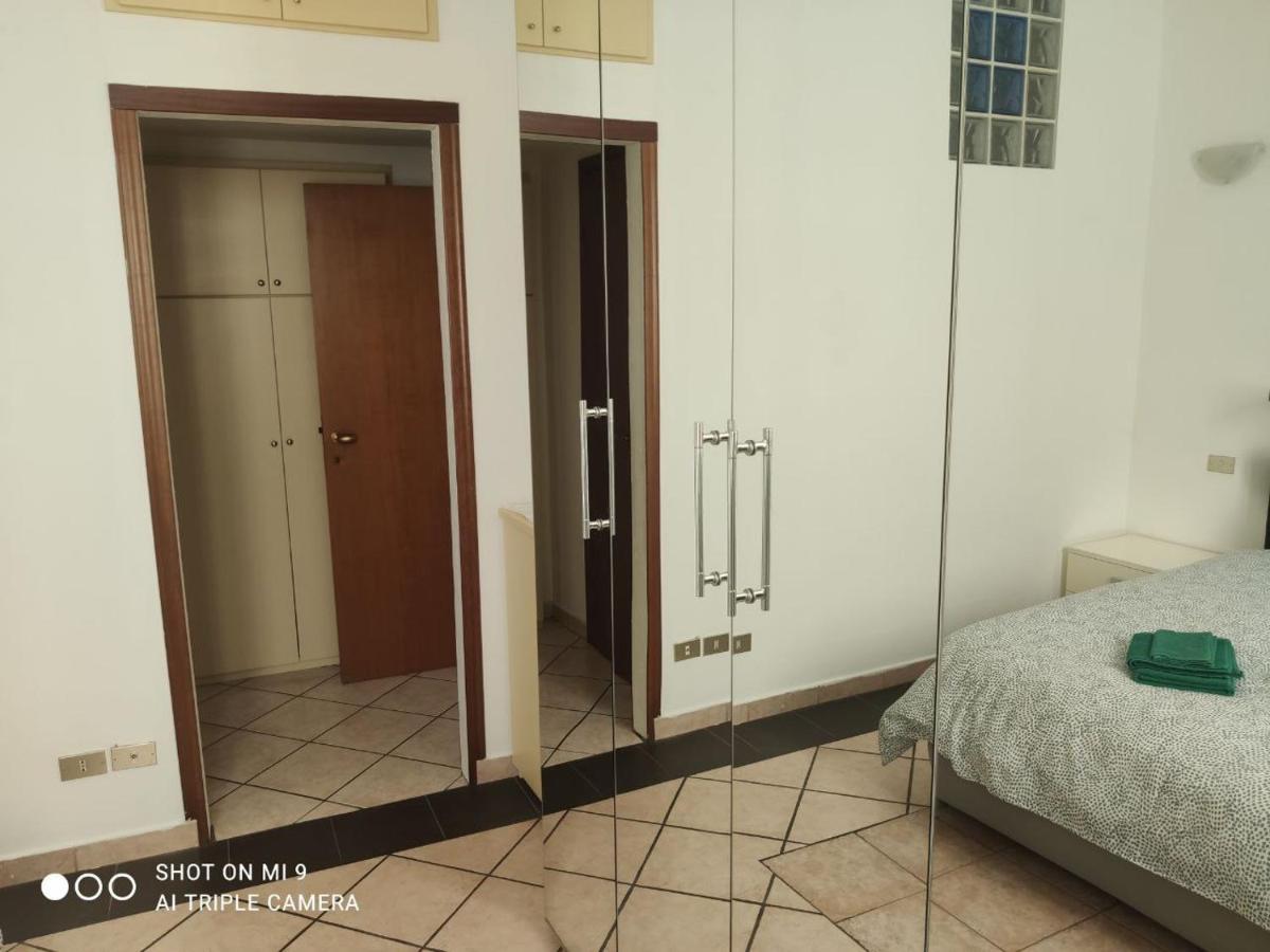 Naviglio51Bocconi Apartment Милано Екстериор снимка